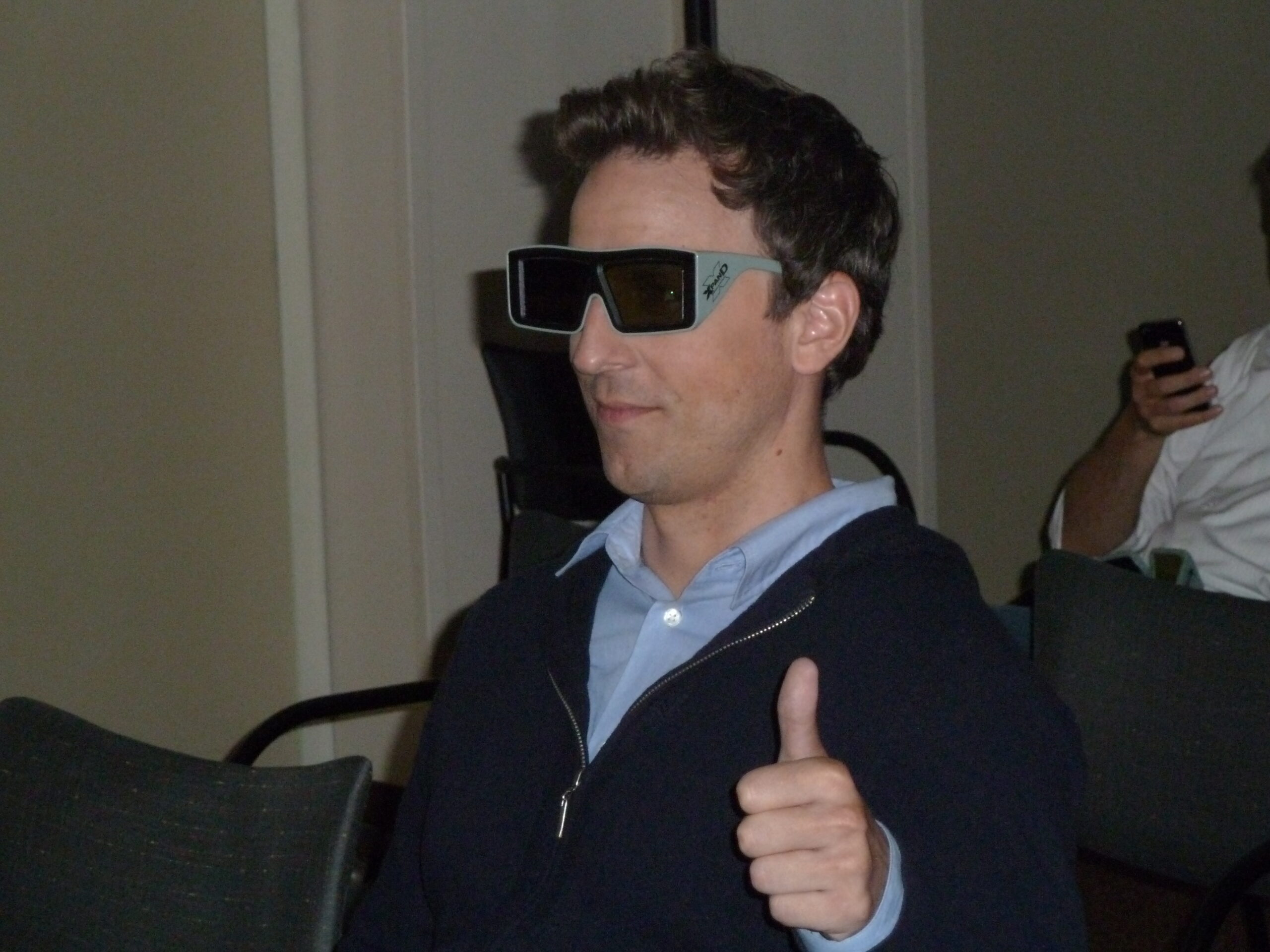 Seth Meyers checks out ESPN 3D